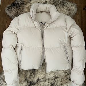 SOLD Aritzia Mega Puff Short in Matte Pearl - size S